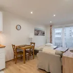 Park Slaski Homely By Bookinghost Apartman