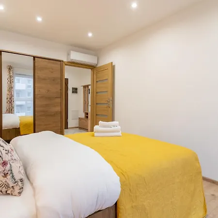 Park Slaski Homely By Bookinghost *