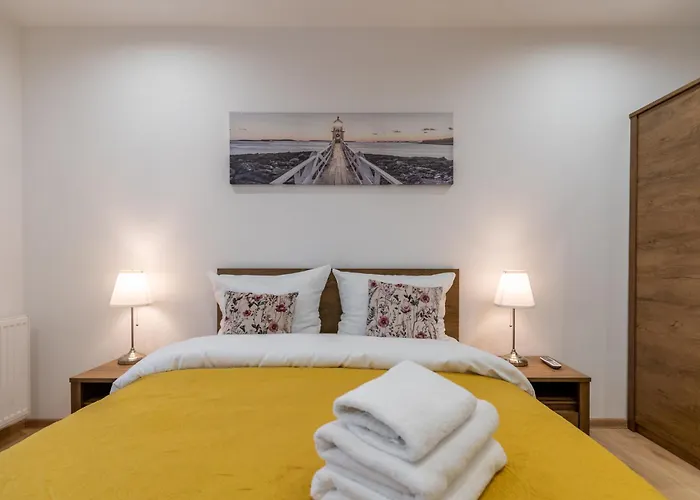 Park Slaski Homely By Bookinghost Appartement